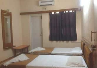 Green Field Hotel, Satara 4